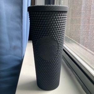 Black Starbucks cup